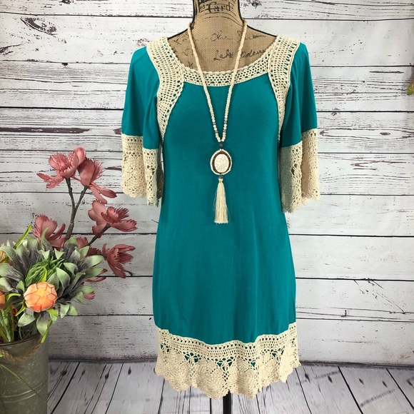 Judith March Dresses & Skirts - Judith March Festival Ready Crochet Accent Dress